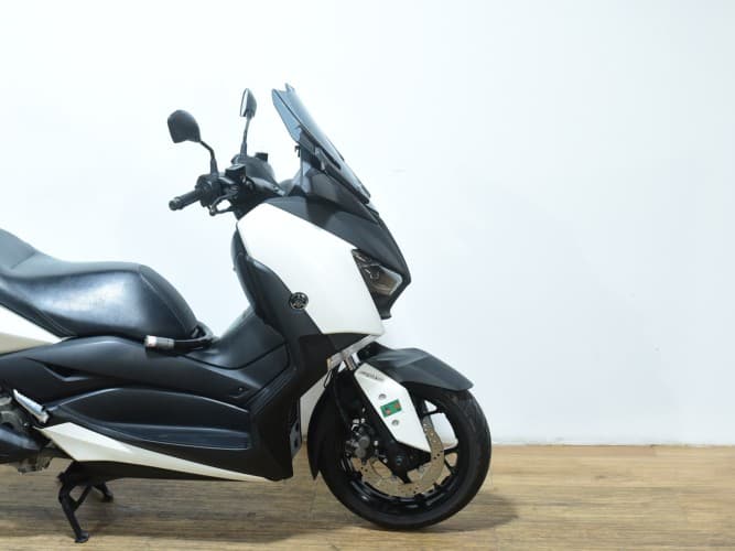 Comprar YAMAHA XMAX 300 2018 de segunda mano YAMAHA XMAX 300 2018 de segunda mano