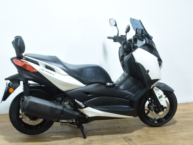 Comprar YAMAHA XMAX 300 2018 de segunda mano YAMAHA XMAX 300 2018 de segunda mano