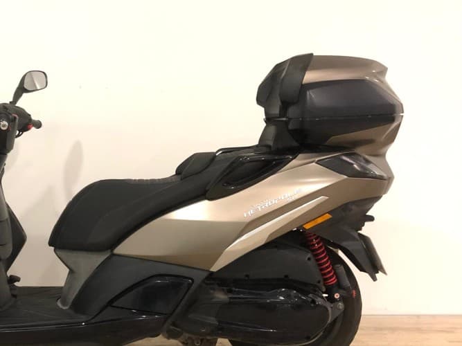 PEUGEOT METROPOLIS 400 SW (IVA DEDUCIBLE) 2023 de segunda mano