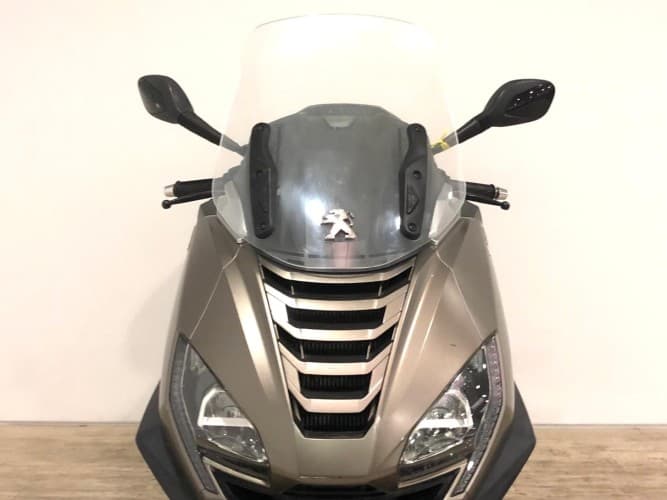 PEUGEOT METROPOLIS 400 SW (IVA DEDUCIBLE) 2023 de segunda mano