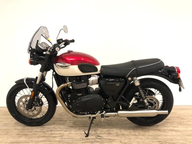 Comprar TRIUMPH BONNEVILLE T 100 (A) 2023 de segunda mano TRIUMPH BONNEVILLE T 100 (A) 2023 de segunda mano