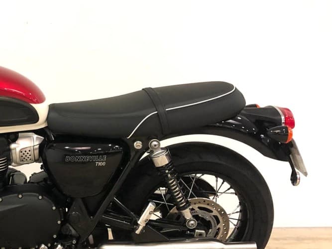 Comprar TRIUMPH BONNEVILLE T 100 (A) 2023 de segunda mano TRIUMPH BONNEVILLE T 100 (A) 2023 de segunda mano