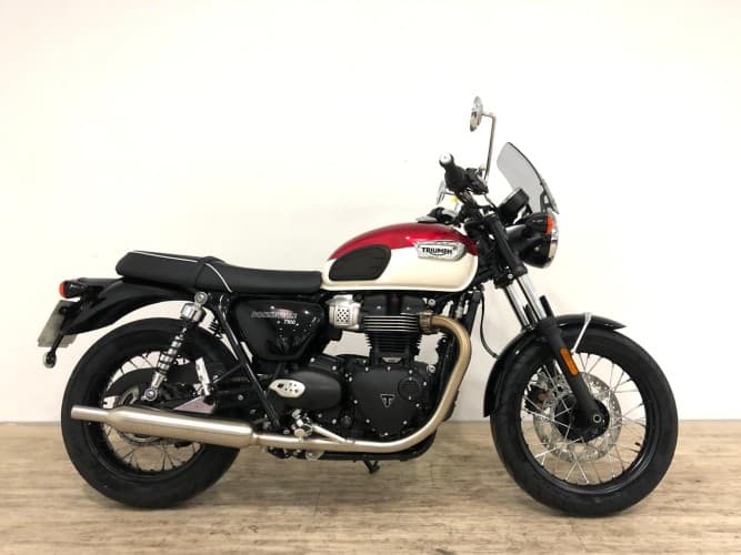 Comprar TRIUMPH BONNEVILLE T 100 (A) 2023 de segunda mano TRIUMPH BONNEVILLE T 100 (A) 2023 de segunda mano