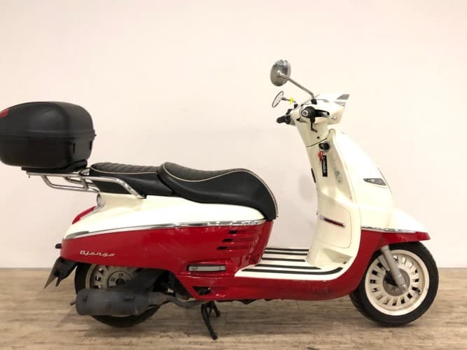 PEUGEOT DJANGO 125 (IVA DEDUCIBLE) (TOP CASE) 2022 de segunda mano