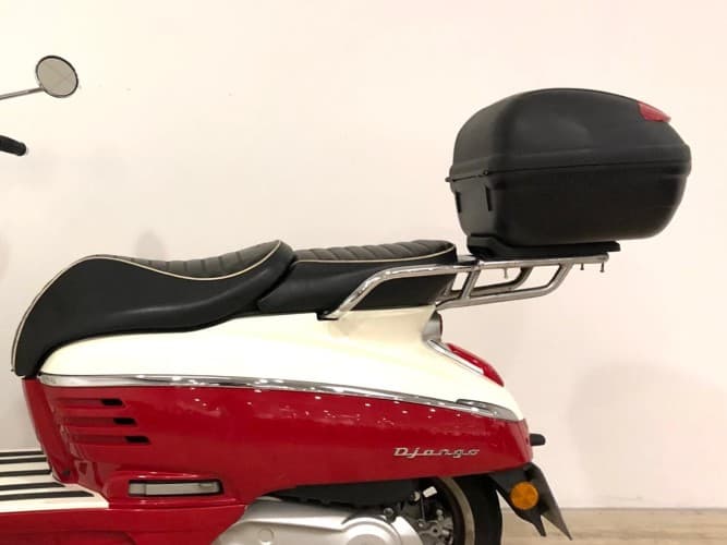 PEUGEOT DJANGO 125 (IVA DEDUCIBLE) (TOP CASE) 2022 de segunda mano