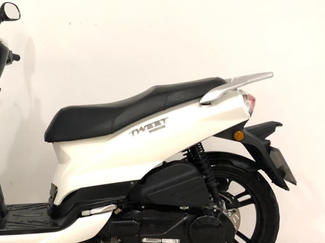 PEUGEOT TWEET 125 (IVA DEDUCIBLE) 2022 de segunda mano