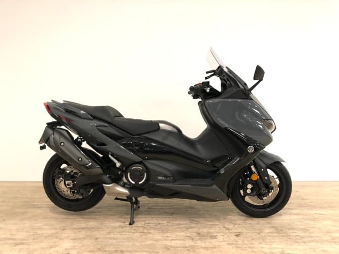 YAMAHA TMAX 560 TECH MAX 2022 de segunda mano