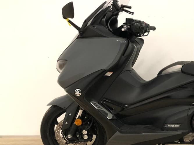 YAMAHA TMAX 560 TECH MAX 2022 de segunda mano