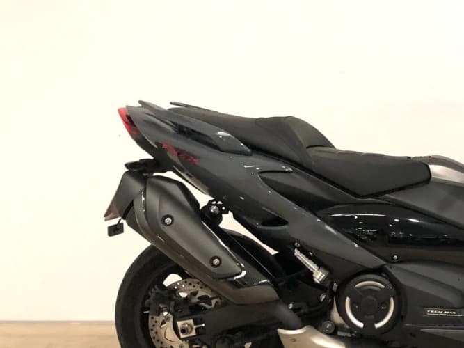 YAMAHA TMAX 560 TECH MAX 2022 de segunda mano