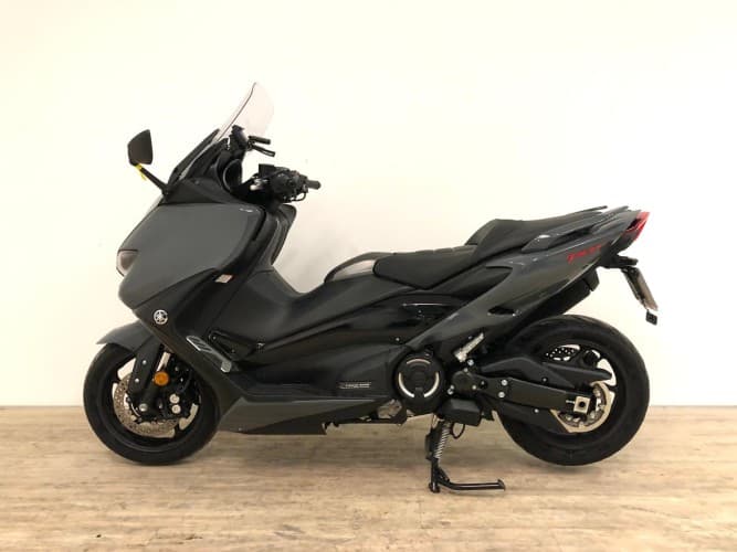 YAMAHA TMAX 560 TECH MAX 2022 de segunda mano