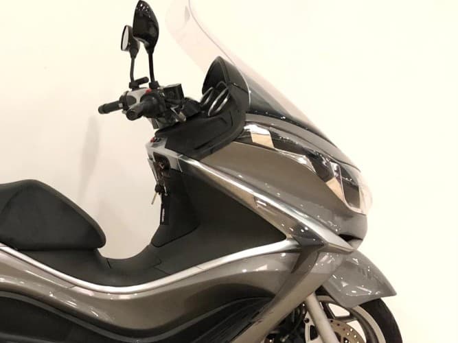 PIAGGIO X 10 350 EXECUTIVE (TOP CASE) 2014 de segunda mano