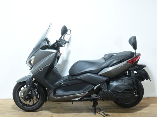 YAMAHA XMAX 400 2014 de segunda mano