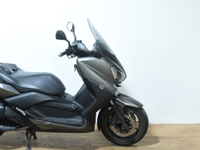 YAMAHA XMAX 400 2014 de segunda mano