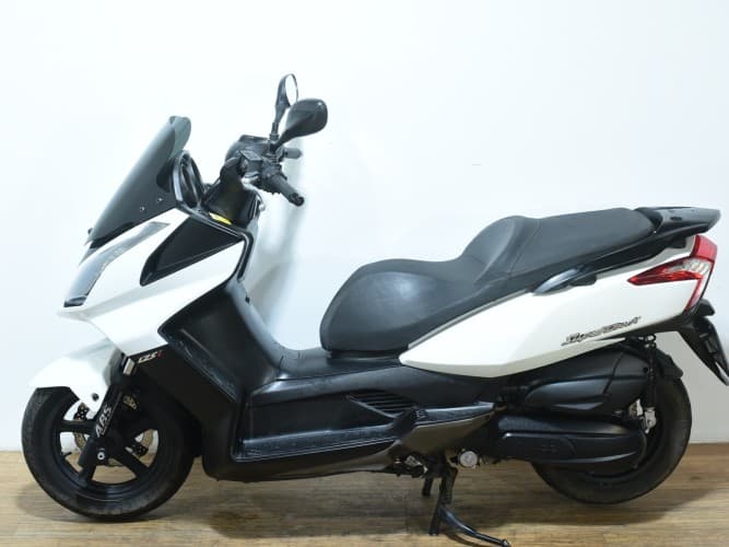 Comprar KYMCO SUPER DINK 125 2012 de segunda mano KYMCO SUPER DINK 125 2012 de segunda mano
