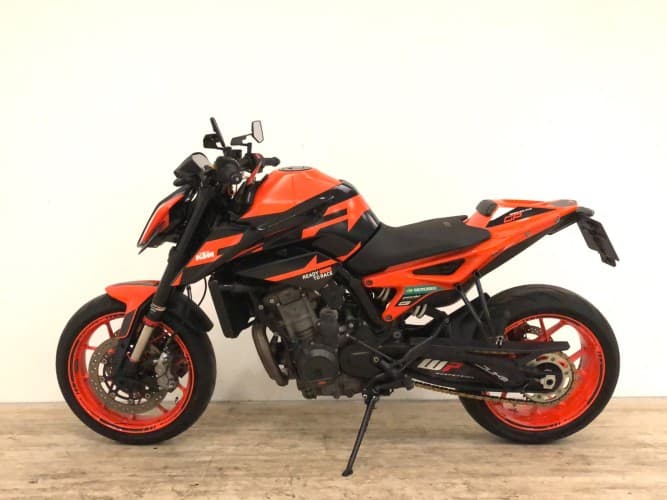 Comprar KTM DUKE 890 GP 2023 de segunda mano KTM DUKE 890 GP 2023 de segunda mano
