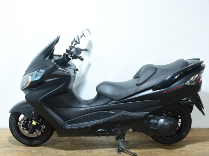 SUZUKI BURGMAN 400 2013 de segunda mano