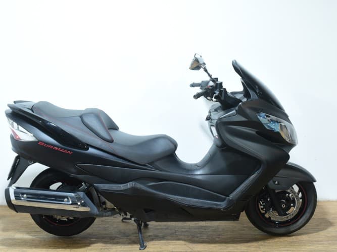 SUZUKI BURGMAN 400 2013 de segunda mano
