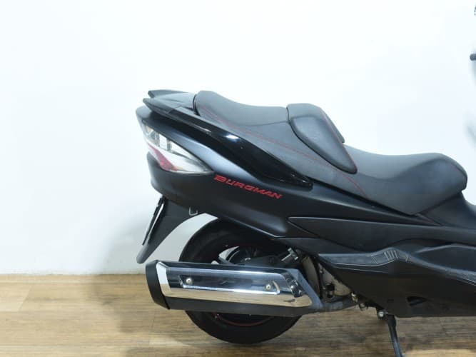 SUZUKI BURGMAN 400 2013 de segunda mano