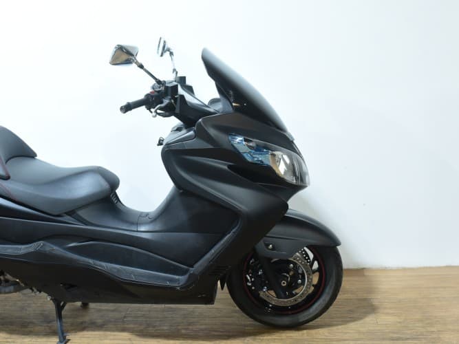 SUZUKI BURGMAN 400 2013 de segunda mano