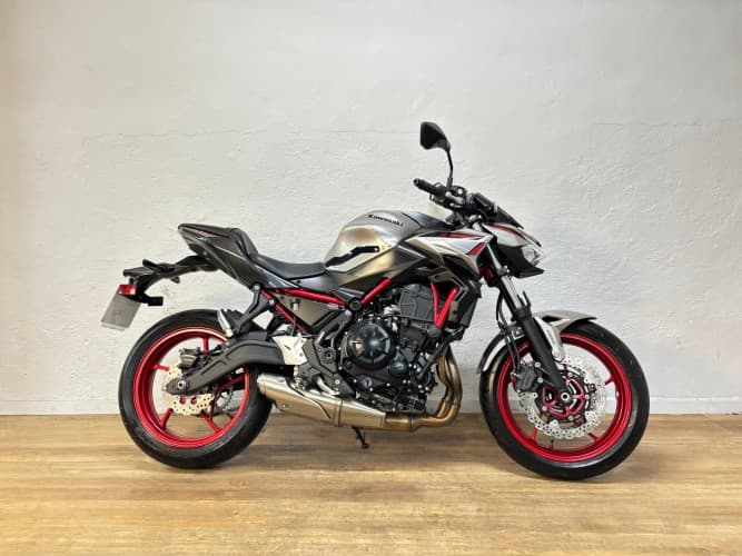 Comprar KAWASAKI Z 650 (A2) 2023 de segunda mano KAWASAKI Z 650 (A2) 2023 de segunda mano