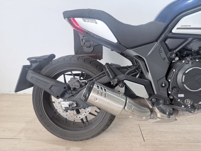 CF MOTO 700 CL-X HERITAGE (A2) 2022 de segunda mano