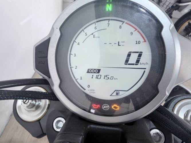CF MOTO 700 CL-X HERITAGE (A2) 2022 de segunda mano