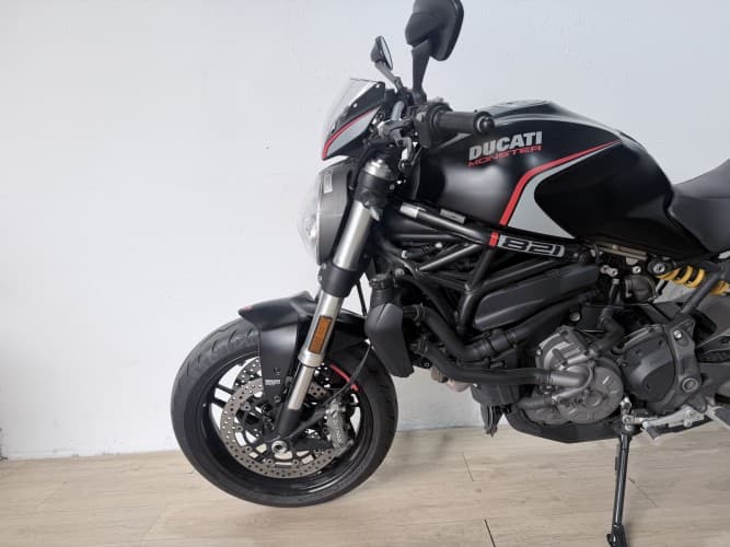 DUCATI MONSTER 821 STEALTH (A) 2019 de segunda mano