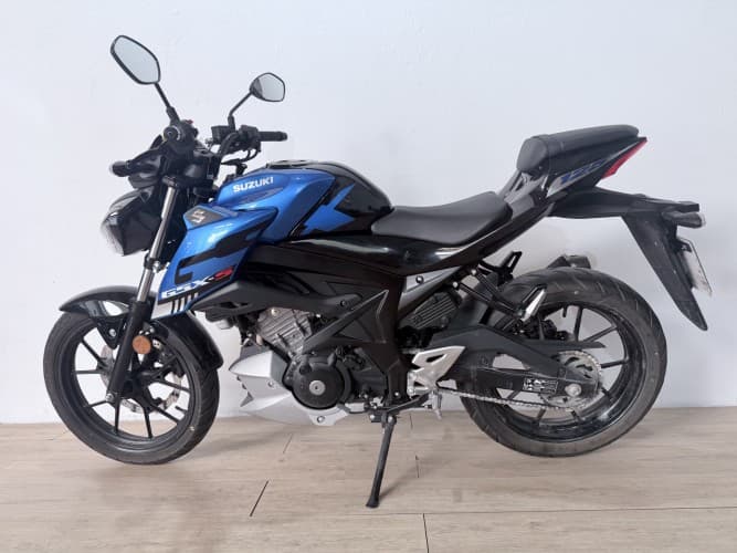 SUZUKI GSX S 125 2023 de segunda mano