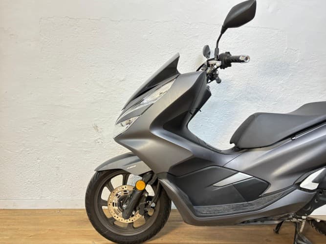 HONDA PCX 125 2019 de segunda mano