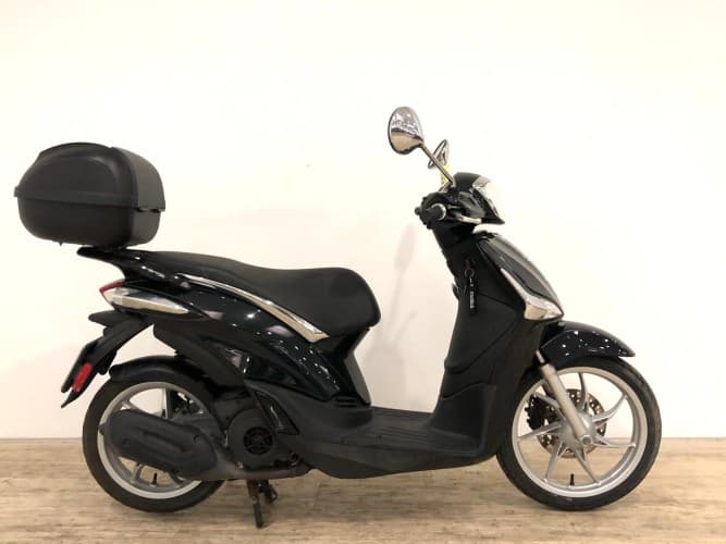 PIAGGIO LIBERTY 125 (TOP CASE) (IVA DEDUCIBLE) 2023 de segunda mano