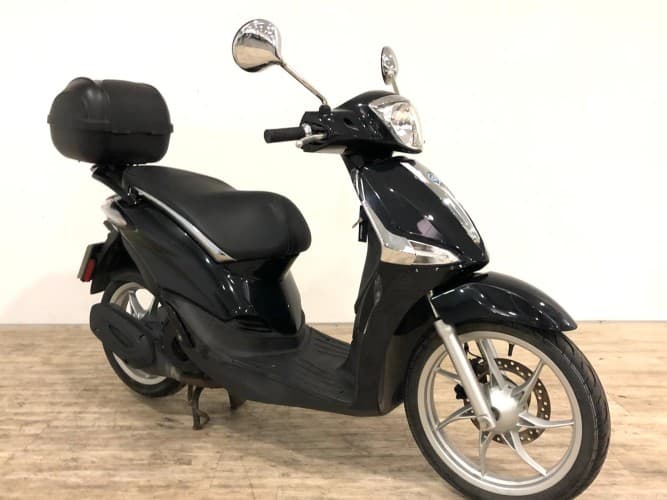 Comprar PIAGGIO LIBERTY 125 (IVA DEDUCIBLE) (TOP CASE) 2022 de segunda mano PIAGGIO LIBERTY 125 (IVA DEDUCIBLE) (TOP CASE) 2022 de segunda mano