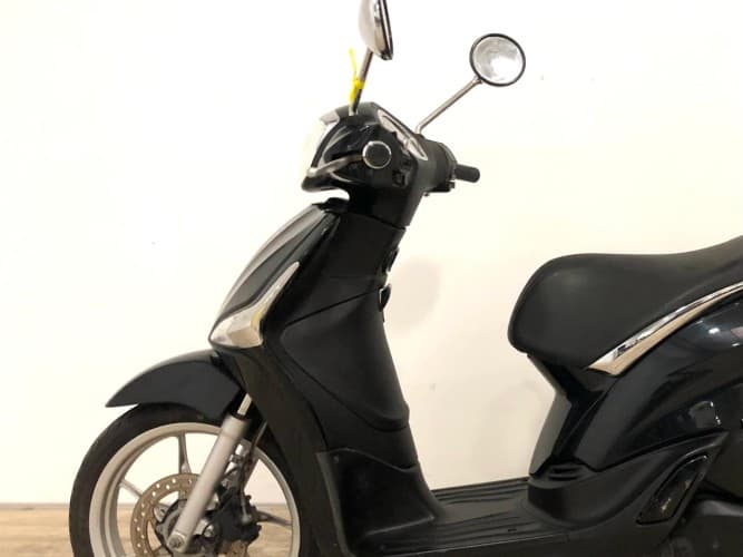 PIAGGIO LIBERTY 125 (IVA DEDUCIBLE) 2022 de segunda mano