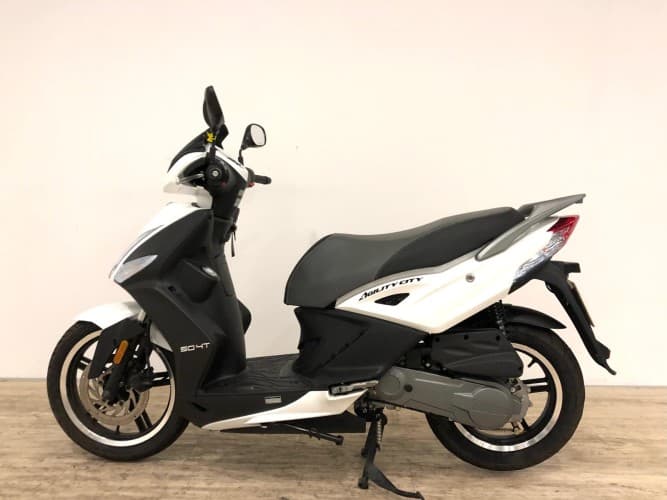 KYMCO AGILITY CITY 50 2025 de segunda mano