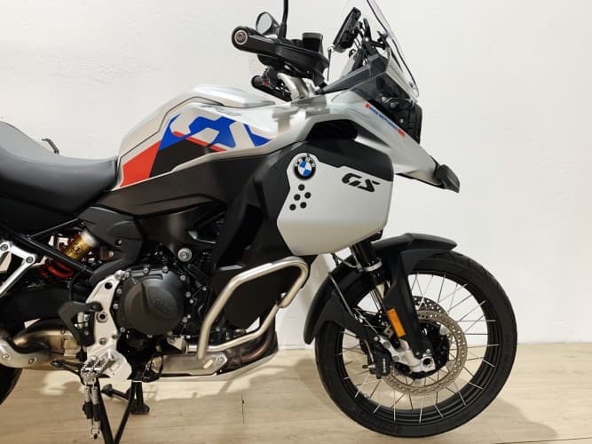 BMW F 900 GS (FULL EQUIP) (3 MALETAS) 2024 de segunda mano