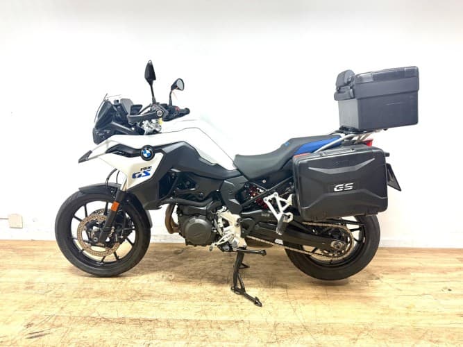 Comprar BMW F 800 GS (2 PACKS + 3 MAL) (IVA) (REVI 50K OK) 2024 de segunda mano BMW F 800 GS (2 PACKS + 3 MAL) (IVA) (REVI 50K OK) 2024 de segunda mano
