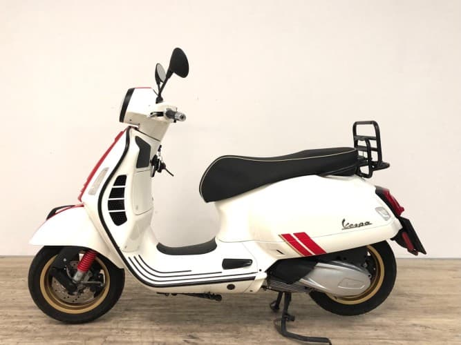 VESPA GTS 300 SUPER (IVA DEDUCIBLE) 2021 de segunda mano
