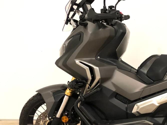 Comprar HONDA X-ADV 750 2018 de segunda mano HONDA X-ADV 750 2018 de segunda mano