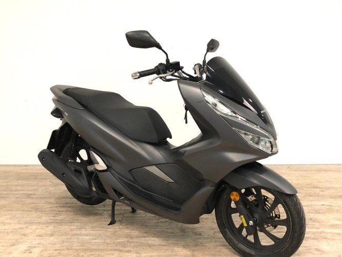 Comprar HONDA PCX 125 2018 de segunda mano HONDA PCX 125 2018 de segunda mano