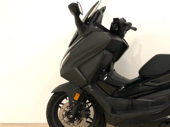 Comprar HONDA FORZA 125 2023 de segunda mano HONDA FORZA 125 2023 de segunda mano