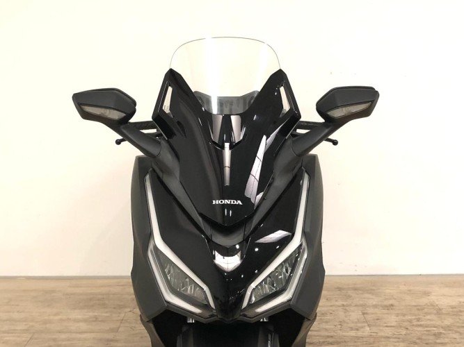 Comprar HONDA FORZA 125 2023 de segunda mano HONDA FORZA 125 2023 de segunda mano