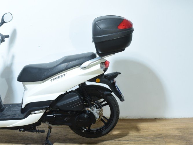Comprar PEUGEOT TWEET 125 (IVA DEDUCIBLE) 2022 de segunda mano PEUGEOT TWEET 125 (IVA DEDUCIBLE) 2022 de segunda mano
