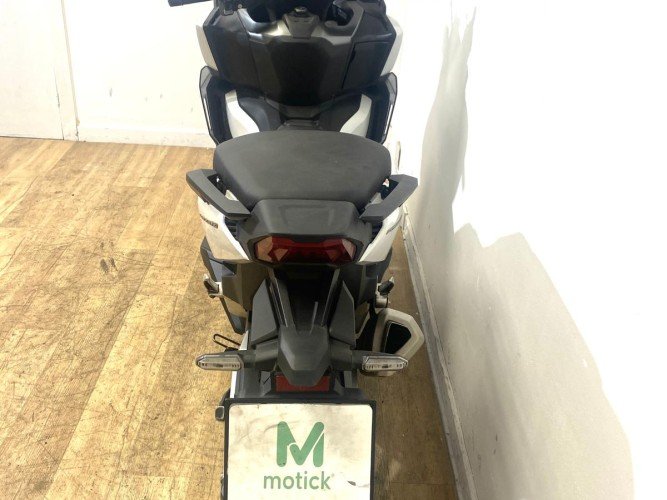 HONDA FORZA 750 2023 de segunda mano