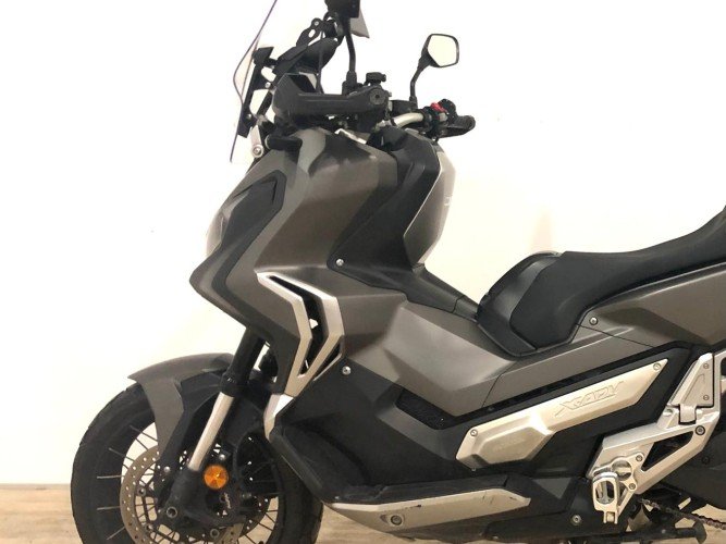 Comprar HONDA X-ADV 750 (A) (AKRAPOVIC HOMOLOGADO) 2020 de segunda mano HONDA X-ADV 750 (A) (AKRAPOVIC HOMOLOGADO) 2020 de segunda mano
