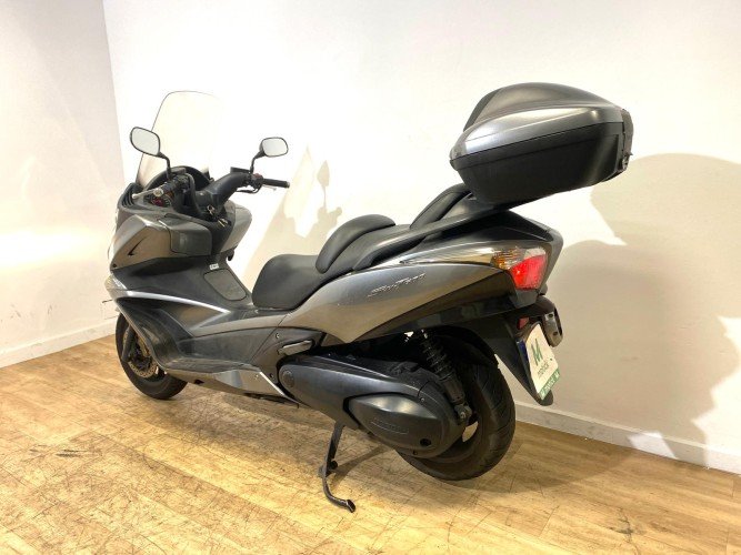 HONDA SILVER WING 600 T (TOP CASE) 2011 de segunda mano