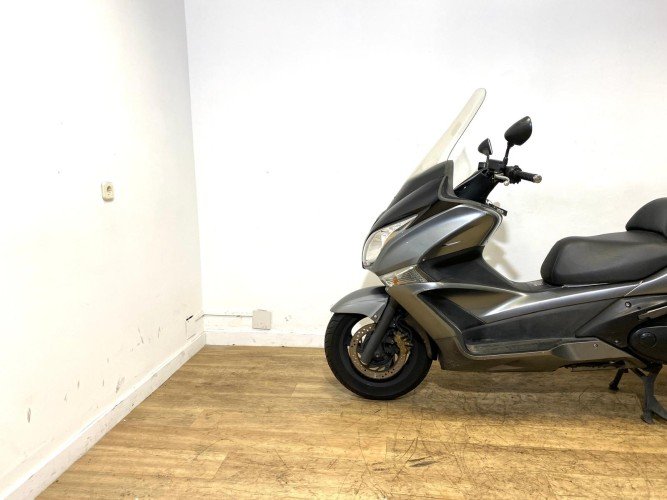 HONDA SILVER WING 600 T (TOP CASE) 2011 de segunda mano