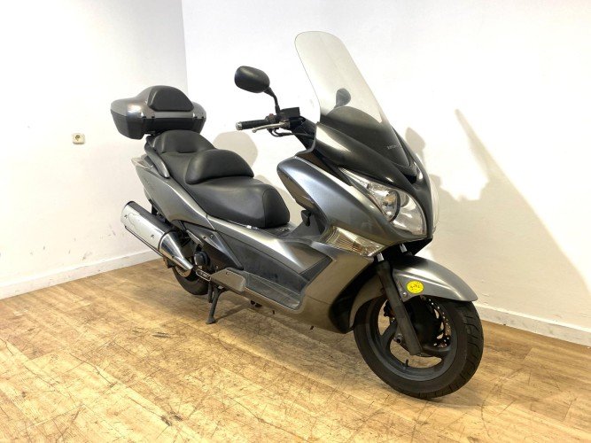 HONDA SILVER WING 600 T (TOP CASE) 2011 de segunda mano