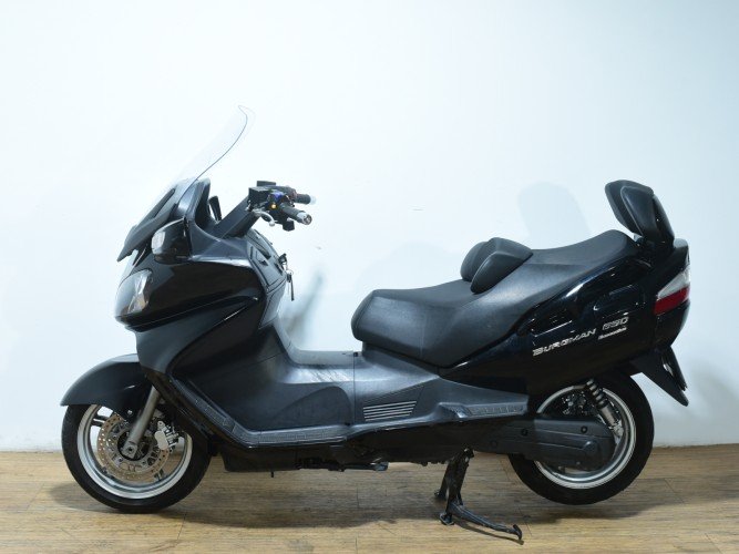 Comprar SUZUKI BURGMAN 650 EXECUTIVE 2012 de segunda mano SUZUKI BURGMAN 650 EXECUTIVE 2012 de segunda mano