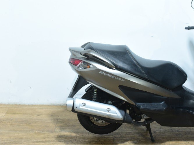 Comprar SUZUKI BURGMAN 125 2017 de segunda mano SUZUKI BURGMAN 125 2017 de segunda mano