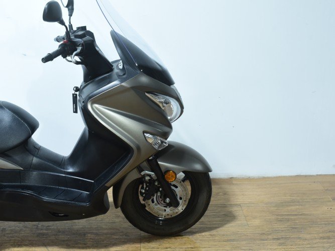 Comprar SUZUKI BURGMAN 125 2017 de segunda mano SUZUKI BURGMAN 125 2017 de segunda mano