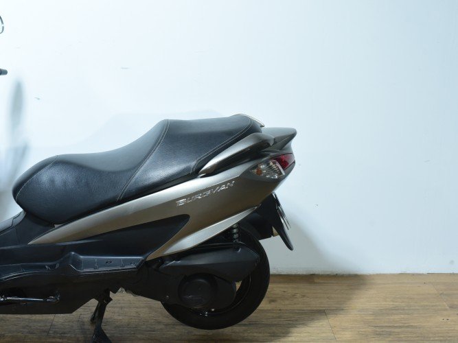 Comprar SUZUKI BURGMAN 125 2017 de segunda mano SUZUKI BURGMAN 125 2017 de segunda mano